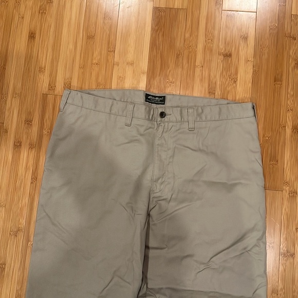 Eddie Bauer khaki pants size 42 men’s - Picture 5 of 10